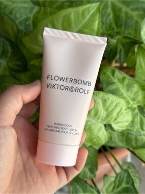 Viktor&Rolf Flowerbomb Bomblicious Perfumed Body Lotion – 50 mL